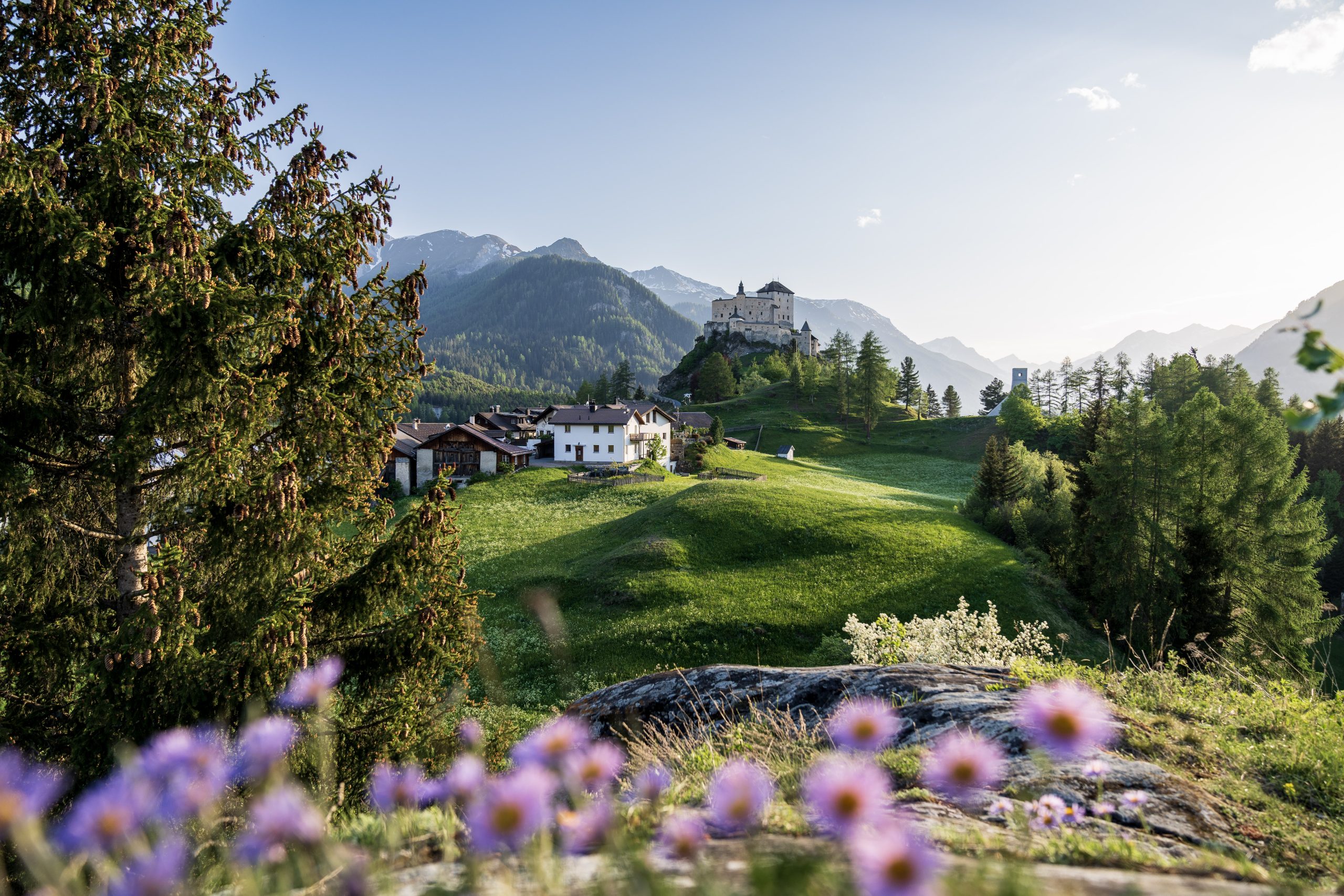 Tarasp © dominik taeuber